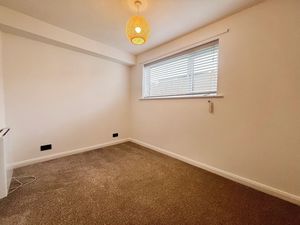 Bedroom- click for photo gallery